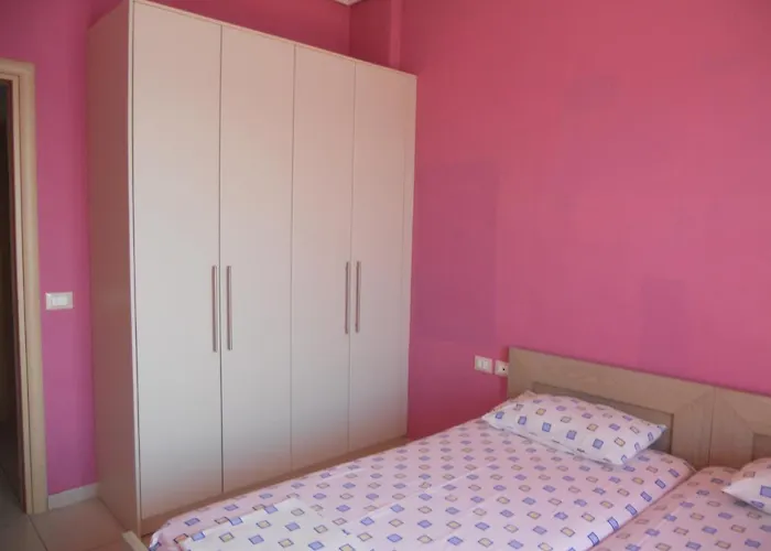 Urania_2 公寓 Sarandë